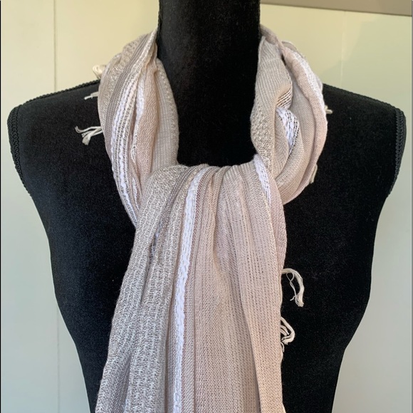 NEW Collection 18 Women’s Shawl Wrap Scarf - Picture 3 of 9